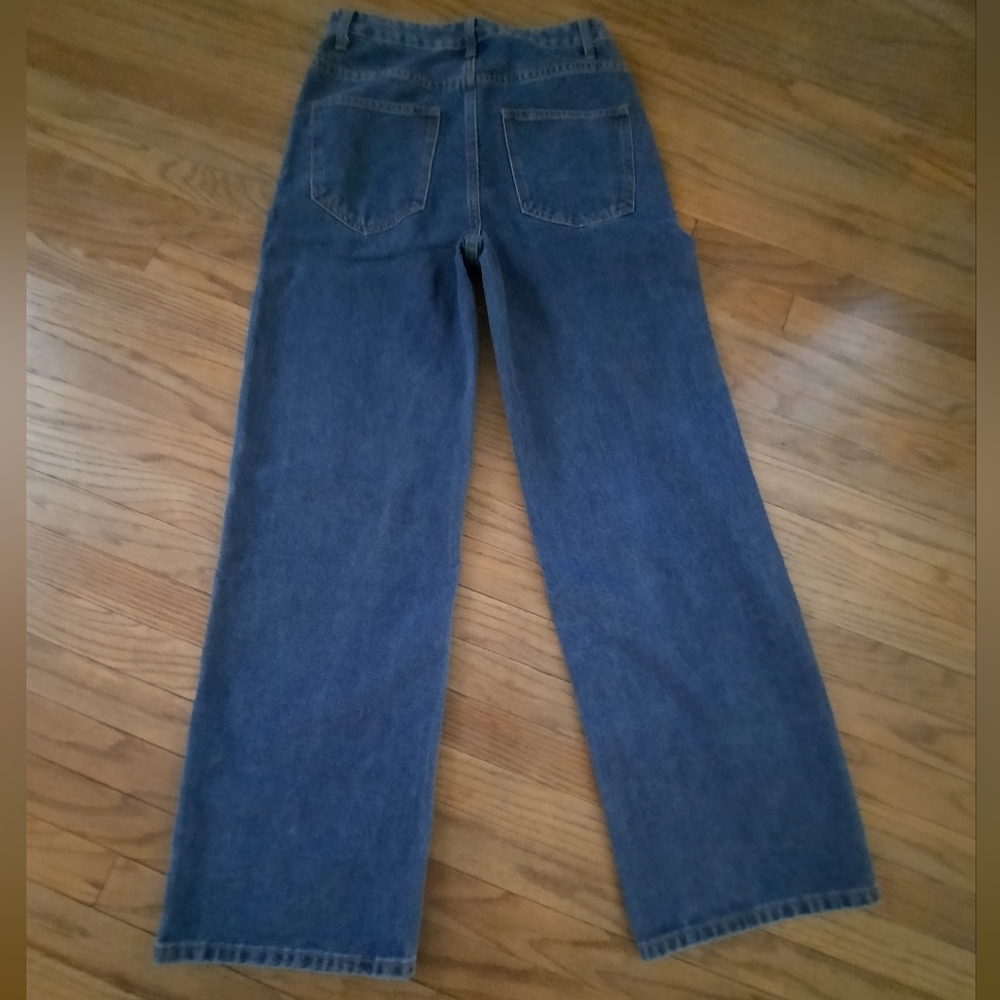 Jeans - Picture 2 of 3